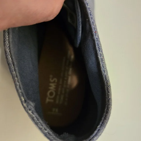 TOMS Speckled Denim Wedge Booties Tribal Design On Back Heels Laceup Shoes Sz 6 - Picture 16 of 17